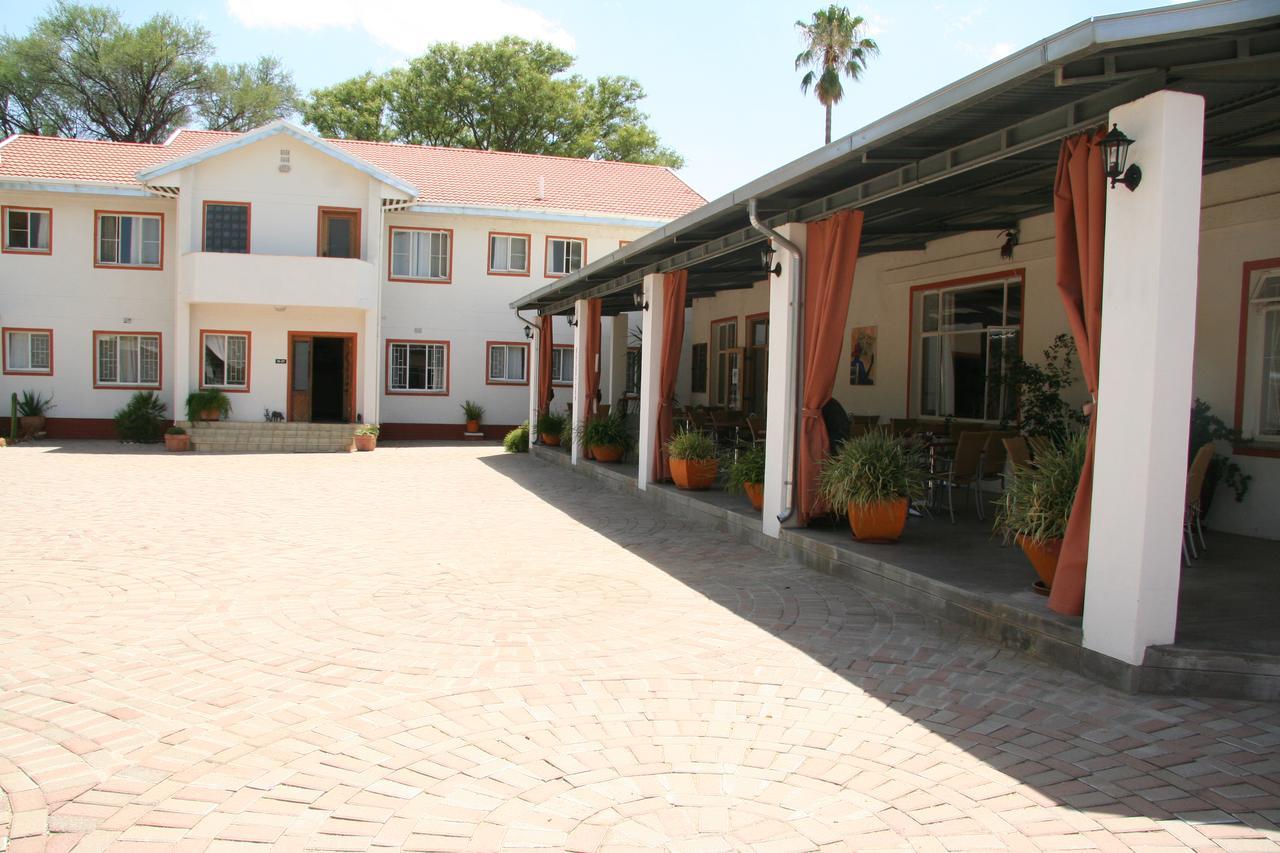 Omaruru Guesthouse Exterior photo